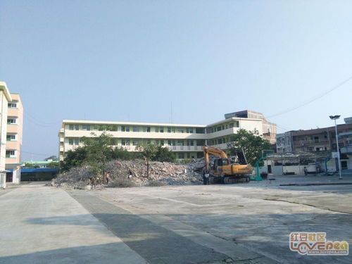 灵山县新圩镇文笔中学拆旧建新,难道又准备招生了