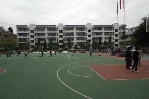 通江县广纳中学